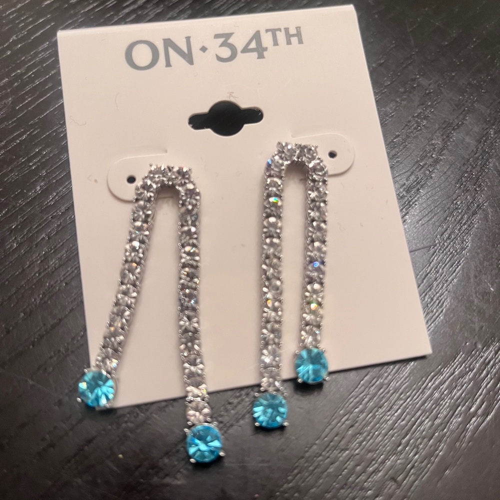ON 34TH Elegant Silver and Blue Crystal Stud Earrings PROM